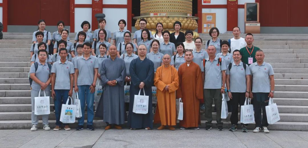慈善之旅 | 中心工作人员及志愿者们赴资国寺就怀老工作展开学习交流
